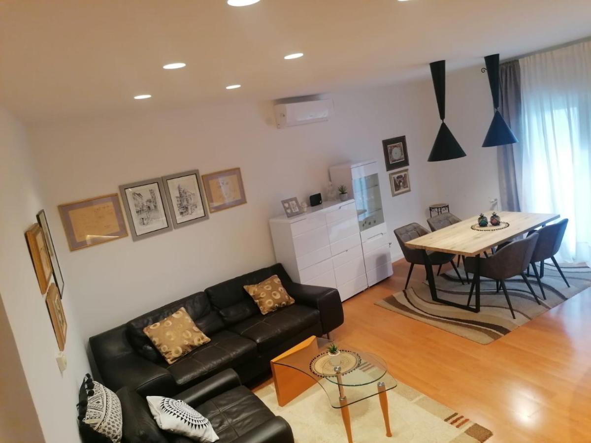 Apartment Pino Задар Екстер'єр фото